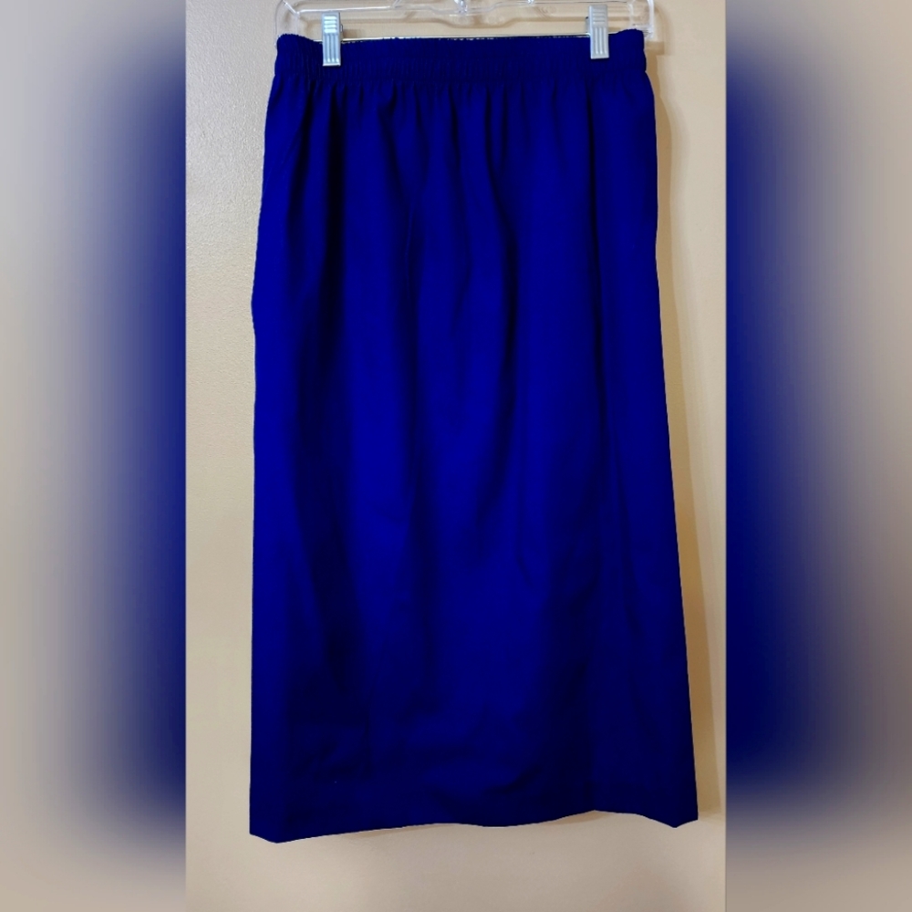 Scrub skirt Women's Navy.  NWOT!